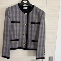 ノーカラージャケット グレー チェック　フォーマルジャケット　金ボタン