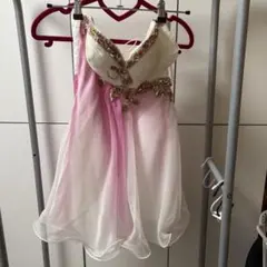 【22日まで販売】ビーズ装飾付きホワイト・ピンクドレス【サイズ表記無し】