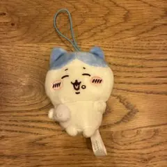 ちいかわ　おにぎりを持ったハチワレのぬいぐるみ