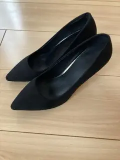 新品未使用美品！黒パンプスヒール