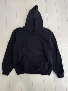 ロサンゼルス アパレル 黒パーカー