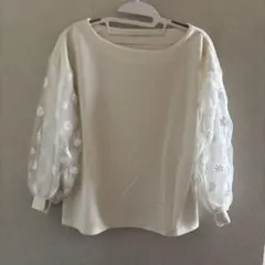 earth music&ecology 　袖レース切替プルオーバー アイボリー