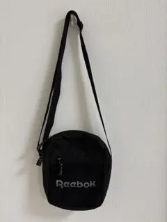 Reebok リーボック　ショルダーバッグ　ミニ　ブラック　黒