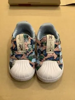 adidas キッズ スニーカー スリッポン 蝶柄　14.0cm