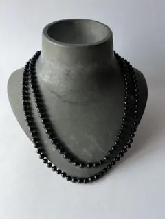 ブラックビーズネックレス