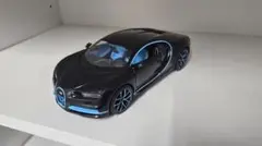 1/24 Maisto Bugatti Chiron 42 ミニカーのサムネイル