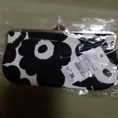 Marimekko がま口 ポーチ Unikko ブラックのサムネイル