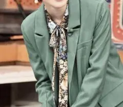 平手友梨奈さん着用 ZARA フラワー柄 リボンタイ ブラウス