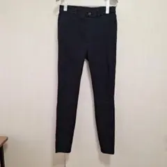 UNIQLO黒 スリムフィット カジュアルパンツ　サイズL