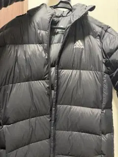 adidas ブラック ダウンジャケット