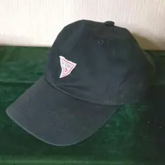 【美品】GUESS キャップ