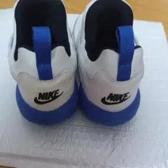 Nike Jordan ナイキ　エアジョーダン　キッズシューズ ホワイト/ブルー