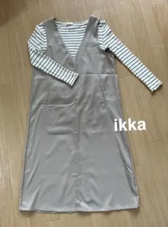 ikka ベージュ Vネック ジャンバースカートのみのサムネイル