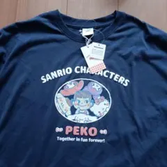 新品タグ付き Sanrio Characters PEKO Tシャツ ネイビーのサムネイル