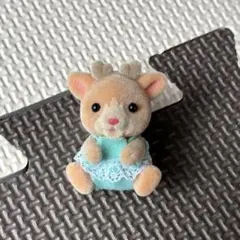 【お値下げ！】シルバニアファミリー トナカイ 赤ちゃん ロンパース 人形