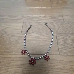 花モチーフのビーズネックレス◎E555