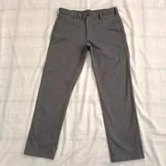 タック チノパン