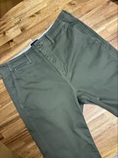 BEAMS チノパン　ストレッチテーパード　　オリーブ　M