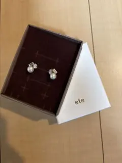 ete パール ビジュー ピアス