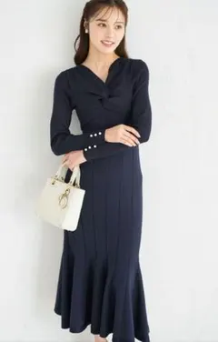 袖口パール付きフロントクロスニットワンピース　ネイビー