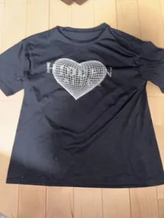 ハートグラフィック 半袖Tシャツ 黒