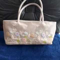 花刺繍バッグ　ベージュ横長