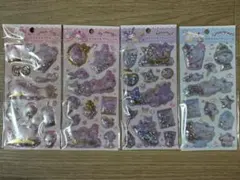 キラキラカプセルシール　ハローキティ　マイメロディ　クロミ　シナモロール　４枚