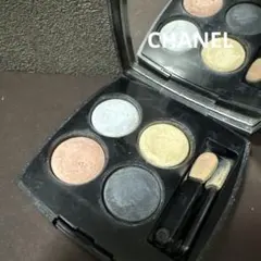 CHANEL レ キャトル オンブル 96 アクアレル