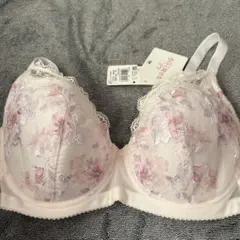 Wacoal 小さく見せるブラ E80 花柄刺繍