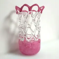 ガラスの編み細工　ピンククラウンのフラワーベース ガラスの編み細工 ピンククラウンのフラワーベース - メルカリ