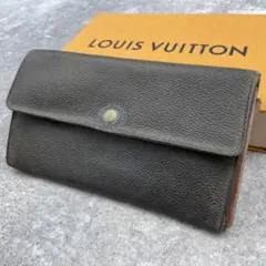 ルイヴィトン ポルトフォイユ サラ 長財布　折り財布　モノグラム　ブラウン