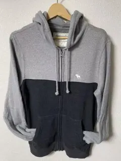 Abercrombie & Fitch パーカー