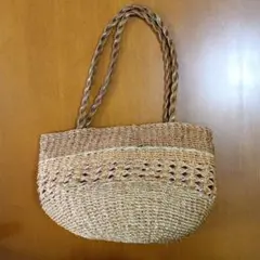 美品 フィリピン製 かごバッグ ファスナー付き ベージュ 麦わら素材