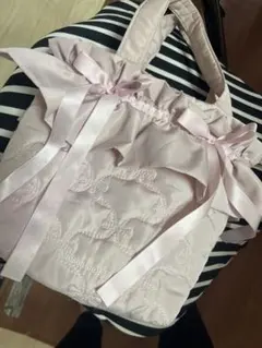 Maison de fleur フリルトートバッグ ピンクマニア リボン