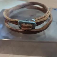 レザーブレスレット ブラウン バックルデザイン