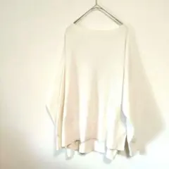 イッカ ニット トレーナー ホワイト オフショルダー ゆったりのサムネイル