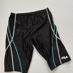 FILA ブラック水着 ストライプデザイン
