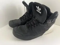 adidas ブラック スニーカー ハイカット