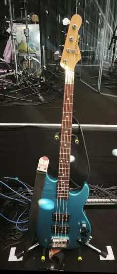 日本製 G&L SB-2 エレキベース TRIBUTE シルバーメタリック - メルカリ