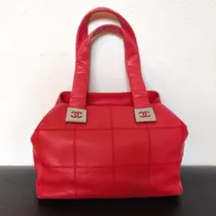 CHANEL レザー ハンドバッグ レッド 保存袋付きのサムネイル