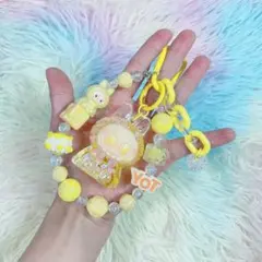 1点物❣️ラブブ(LABUBU)オイルフィギュア 液体 キーホルダー 【黄色】