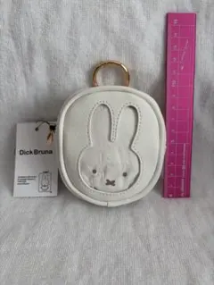 専用　ミッフィー マイクロスクエアポーチ ホワイト