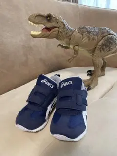新品　未使用　アシックス　子ども　スニーカー　17cm