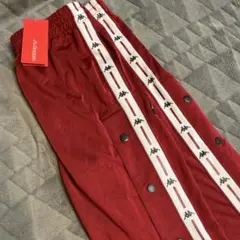 Kappa サイドボタン付き ジャージパンツ　新品未使用のサムネイル