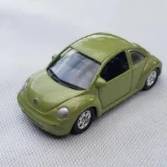 WELLY WELLY製 フォルクスワーゲン ニュービートル ミニカー 緑 黄緑