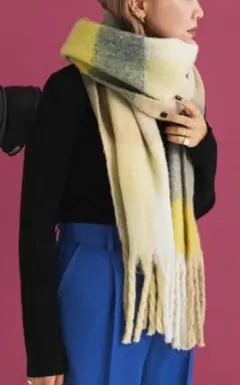 bohmal ボリュームフリンジマフラー