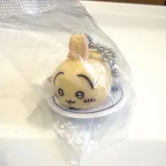 ちいかわ　うさぎ　くら寿司　ストラップ　未開封 ビッくらポン フィギュア