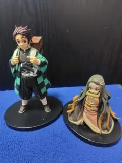 11月末まで　再値下げ【鬼滅の刃】炭治郎と禰豆子 フィギュアセット