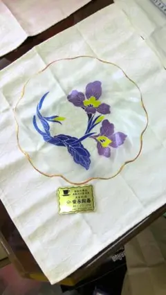 花柄波型ガラスボウル　安永陶器