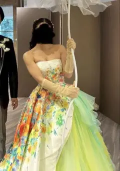 Vera Wang カラードレス カラフル レインボー 結婚式 ウエディング 